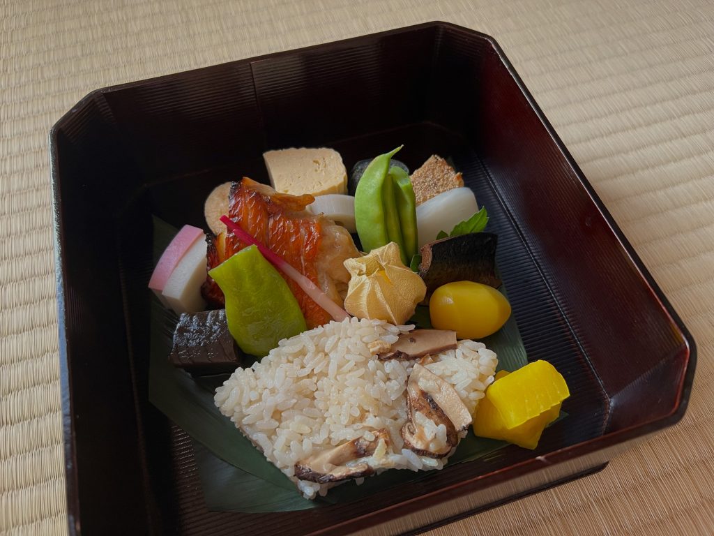 Authentic Cha kaiseki and Tea Ceremony in Tokyo Mat Cha Doh